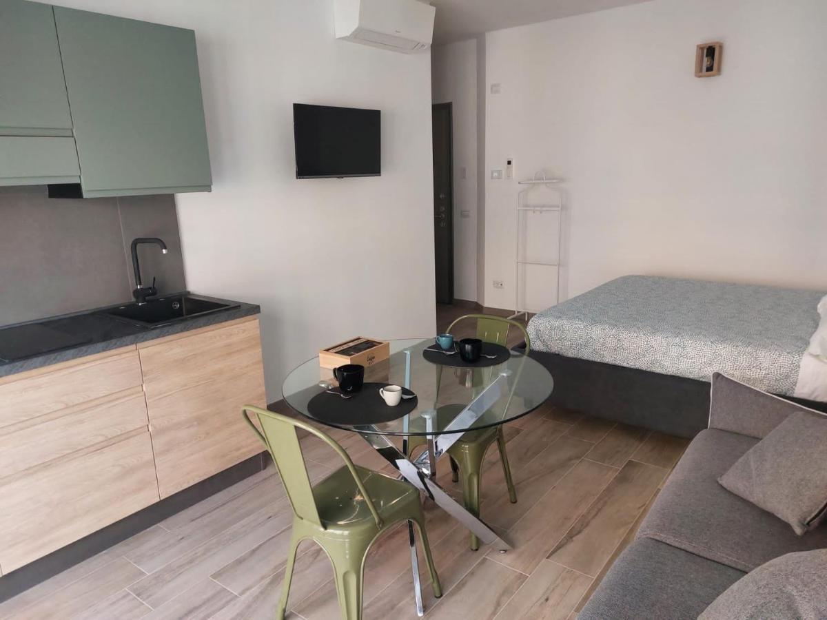 111 Suite Apartment แบร์กาโม ภายนอก รูปภาพ