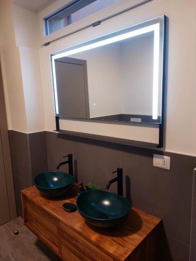 111 Suite Apartment แบร์กาโม ภายนอก รูปภาพ