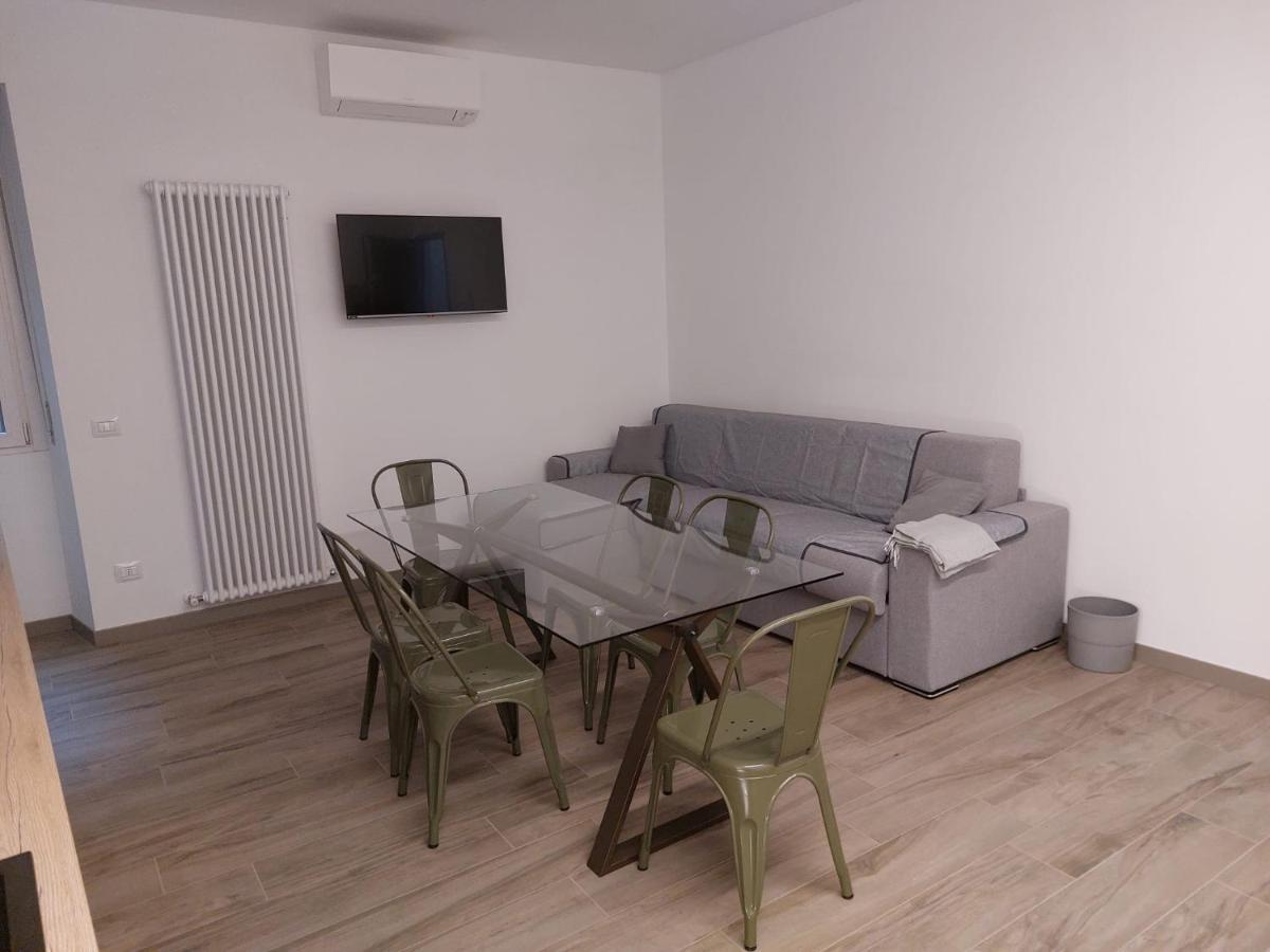 111 Suite Apartment แบร์กาโม ภายนอก รูปภาพ